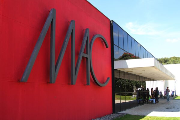 TOUR CONTEMPORÂNEO - MAC